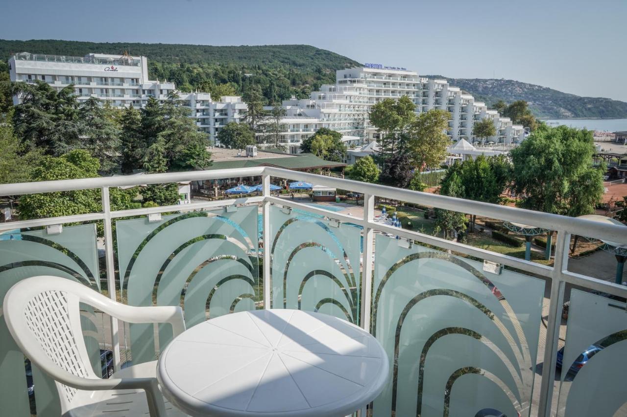 Hotel Sandy Beach Albena Exterior foto